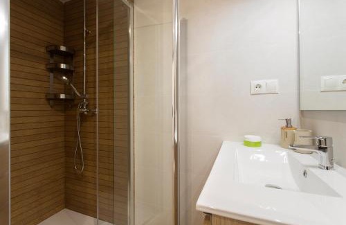 Figares Apartment | Apartamento Zoraida Centro