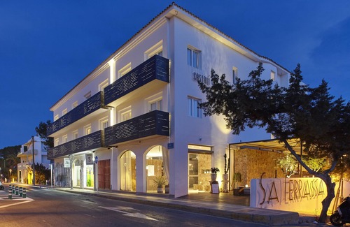 Es Pujols Apartment | Apartamentos Castaví
