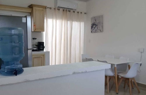 Trujillo Apartment | Apartamentos con Acceso a Playa en Trujillo Honduras, tu Mascota es Bienvenida