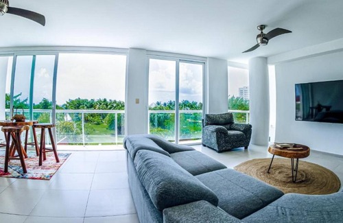Puerto Juarez Condo | Apartamentos de lujo frente al Mar Caribe