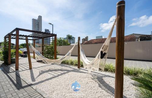 Picarras House | Apartamentos em Bal Piçarras 150 M DA PRAIA com Sacada Wi Fi, Piscina, Portaria 24h, Playground e vaga de GARAGEM