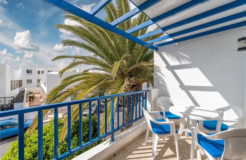 Puerto del Carmen Apartment | Apartamentos Isla de Lobos