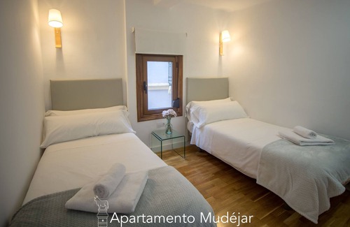 Old Town Apartment | Apartamentos Plaza del Torico