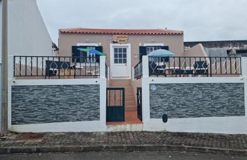Santa Cruz das Flores Apartment | "Apartamentos do Farol" com vista para o mar