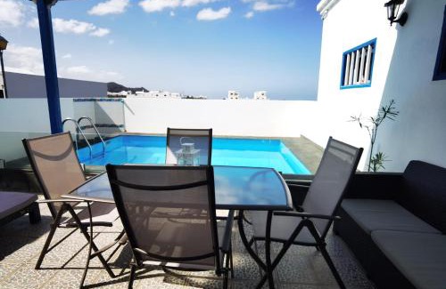 La Santa House | apartamentoscasajulia