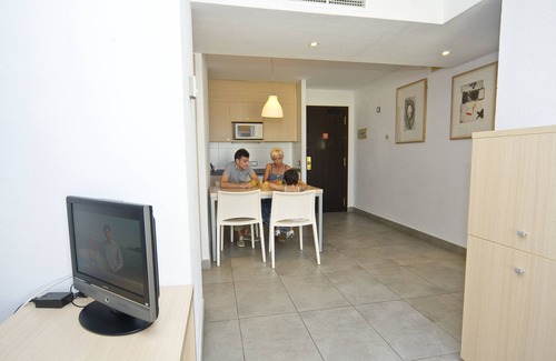 Salou City Centre Apartment | Apartaments CYE SALOU