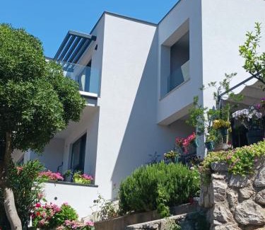 Rabac Apartment | Apartement Mirella 2 "Your romantic sea-view escape in the heart of Rabac"