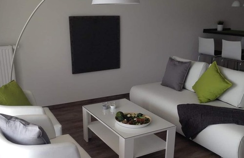 Schwerin Apartment | Aparthotel am Heidensee - Apartment ground floor, shower, WC, terrace