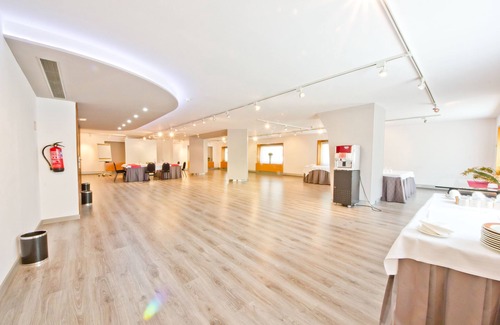Granollers Apartment | Aparthotel Atenea Valles