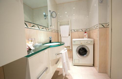 Riccione Apartment | Aparthotel England
