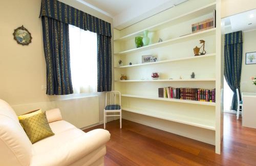 Riccione Apartment | Aparthotel England