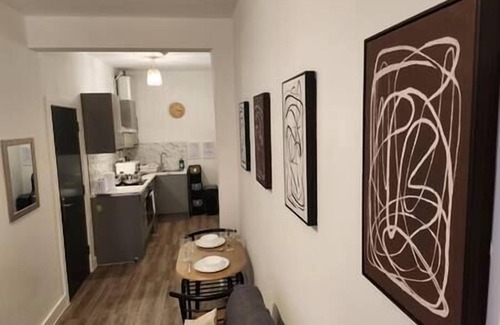 Grangetown Apartment | ApartHotel - Flat 2 (1 bed)