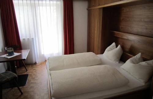 Burgusio Apartment | Aparthotel Garni Haus Hubertus