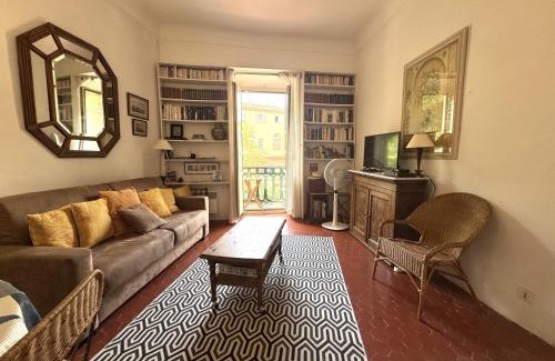 Old Town Apartment | ApartHotel Riviera - BALCON HONORE 1 - Old Town - 5 mn Promenade des Anglais et Plage - Charme Absolu - Appartement 2 pièces avec Balcon AC - Vue mer et Ville