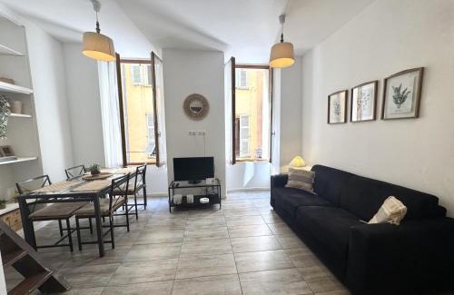 Old Town Apartment | ApartHotel Riviera - Barillerie 12 - Vieille Ville 1mn plage - Appartement 2 pieces AC