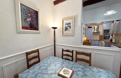 Old Town Apartment | ApartHotel Riviera - BARILLERIE 3 - Vieille Ville 50m de la plage- 4 pieces - AC