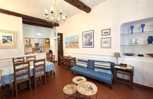 Old Town Apartment | ApartHotel Riviera - BARILLERIE 3 - Vieille Ville 50m de la plage- 4 pieces - AC