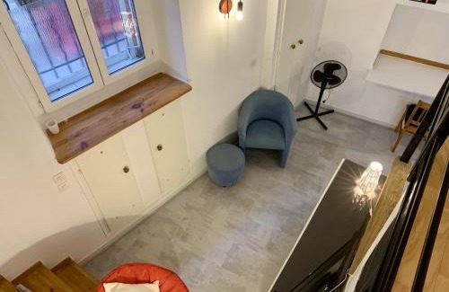 Old Town Apartment | ApartHotel Riviera - DUPLEX DE JULES - Large Studio with A C - Old Town Promenade des An