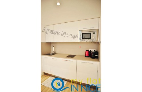 Old Town Apartment | ApartHotel Riviera - LOFT GILLY 1 - Old Town - 100 m Plage de la Promenade des Anglais - Superbe Grand Studio AC