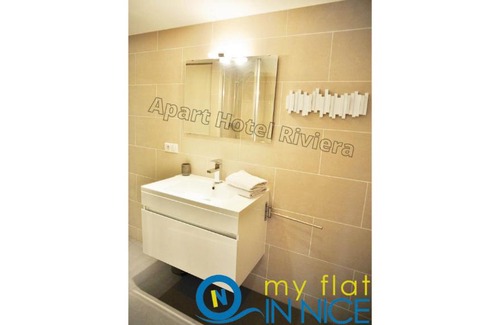 Old Town Apartment | ApartHotel Riviera - LOFT GILLY 1 - Old Town - 100 m Plage de la Promenade des Anglais - Superbe Grand Studio AC
