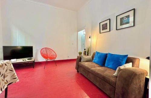 Old Town Apartment | ApartHotel Riviera - PONT VIEUX 2 - Old town - Charm 2 Bedrooms Apartement AC - 5mn beach