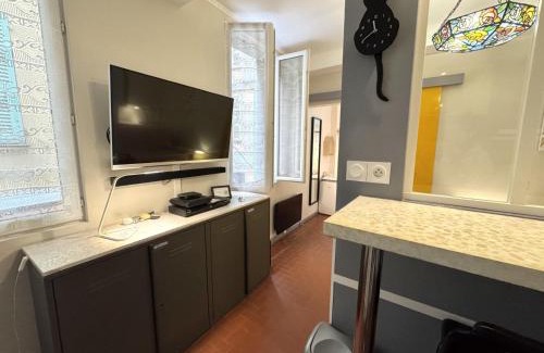 Old Town Apartment | ApartHotel Riviera - VINCENT 1 - Vieille Ville - Appartement Supérieur 2 pieces AC