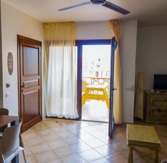 Santa Maria Apartment | Aparthotel Tropical Bounty Beach B11