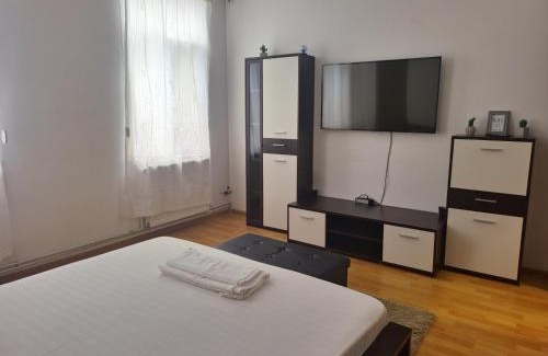 Bucharest City-Centre Apartment | ApartHotel Yanis