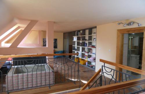 Rakovnik District Apartment | Apartmán 100-dola