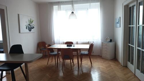 Prague 5 Apartment | Apartmán Malvazinky