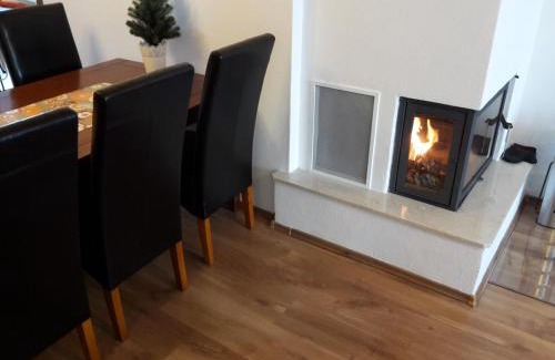 Nova Lesna Apartment | APARTMÁN SLAVKOV home & parking