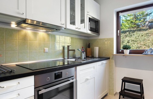 Schoenwald Apartment | Apartment 'Ferienwohnung Victoria' with Private Terrace, Private Garden and Wi-Fi