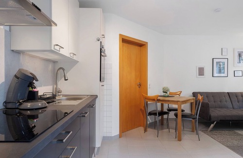Oberrotweil Apartment | Apartment 'Feierabend' with Private Terrace and Wi-Fi