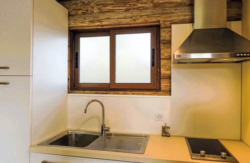 Pietracorbara House | Apartment in villa with pool, A/C, WIFI, TV, terrace, pets allowed, panoramic view, parking