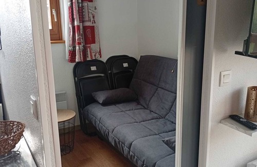 Saint-Francois-Longchamp Apartment | Apartment at the foot of the slopes, near outdoor swimming pool (summer) with garage.