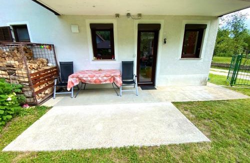 Cezsoca Apartment | Apartma EMI