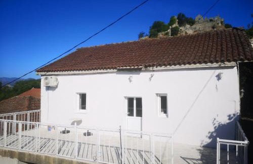 Karuc Apartment | Apartman Žabljak Crnojevića