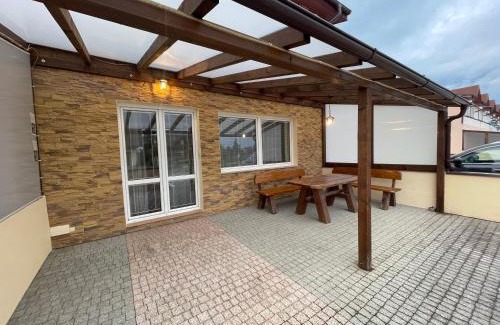 Velky Slavkov Apartment | Apartman AiA