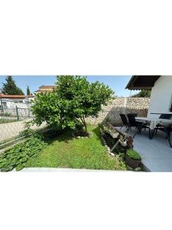 Bregvija House | Apartman Amra-beautiful holiday home