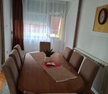 Sremska Mitrovica Apartment | Apartman Demetra