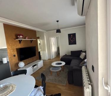 Leon Apartment | Apartman DM