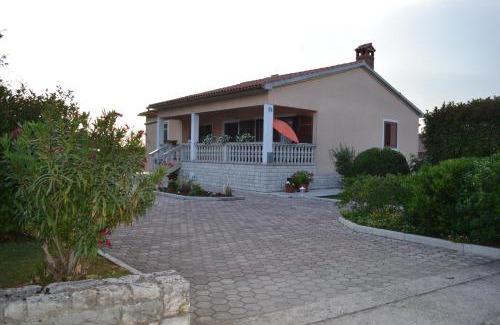 Nedescina Apartment | Apartman Doli