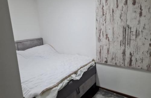 Loznica Apartment | Apartman Hallo
