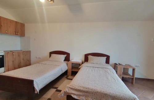 Kraljevo House | Apartman Ika 8N