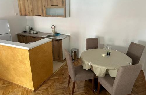 Babilonija Apartment | Apartman Lana
