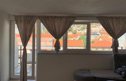 Canton 10 Apartment | Apartman Lara