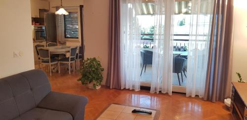 Ploce Apartment | Apartman "Lara"