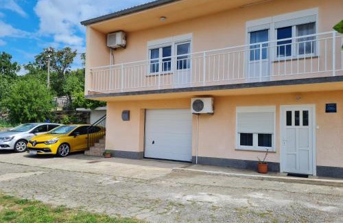 Sibinj Krmpotski Apartment | APARTMAN LUKA