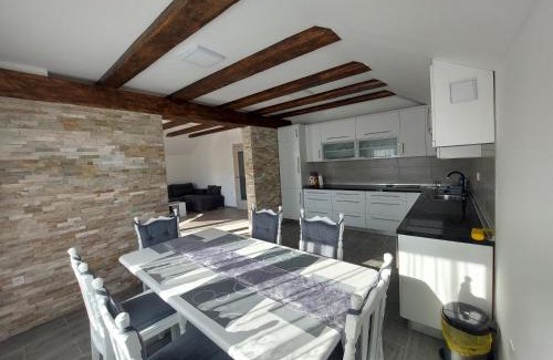 Pale Apartment | Apartman Milena Pale - dva garazna parking mjesta