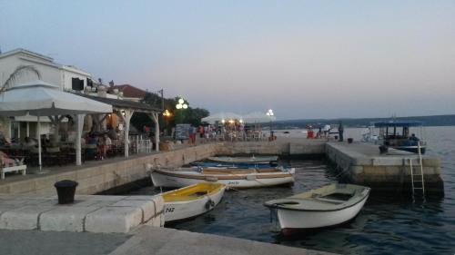 Maslenica Apartment | Apartman Monte Cristo 500m do plaže-beach